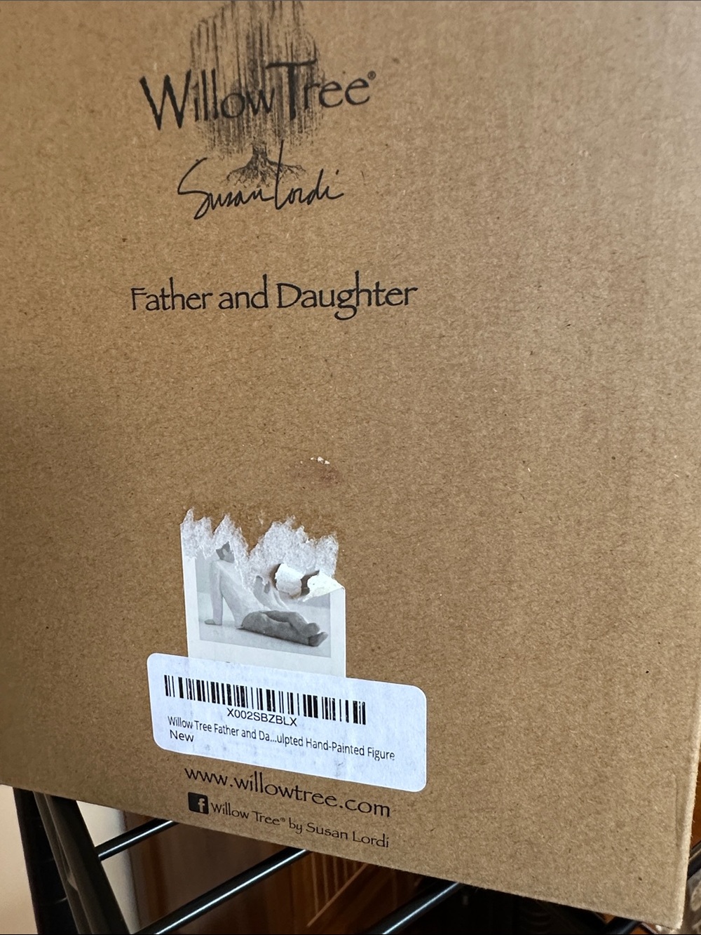 Willow Tree Father and Daughter Figurine in Cream and Tan - Picture 2 of 4
